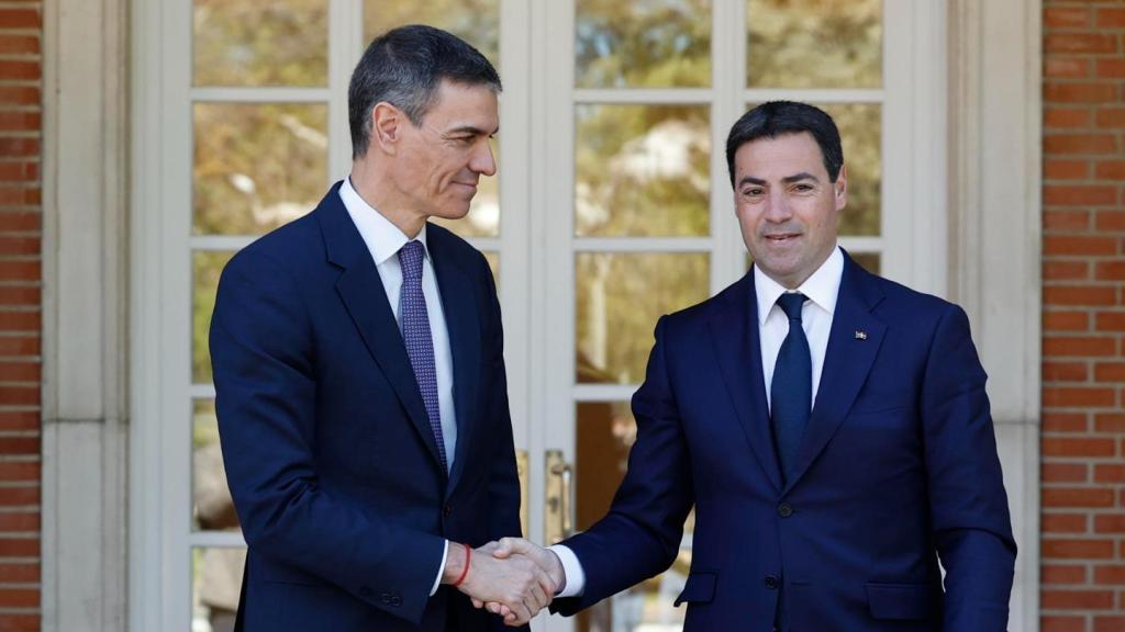 Pedro Sánchez e Imanol Pradales este viernes en La Moncloa.