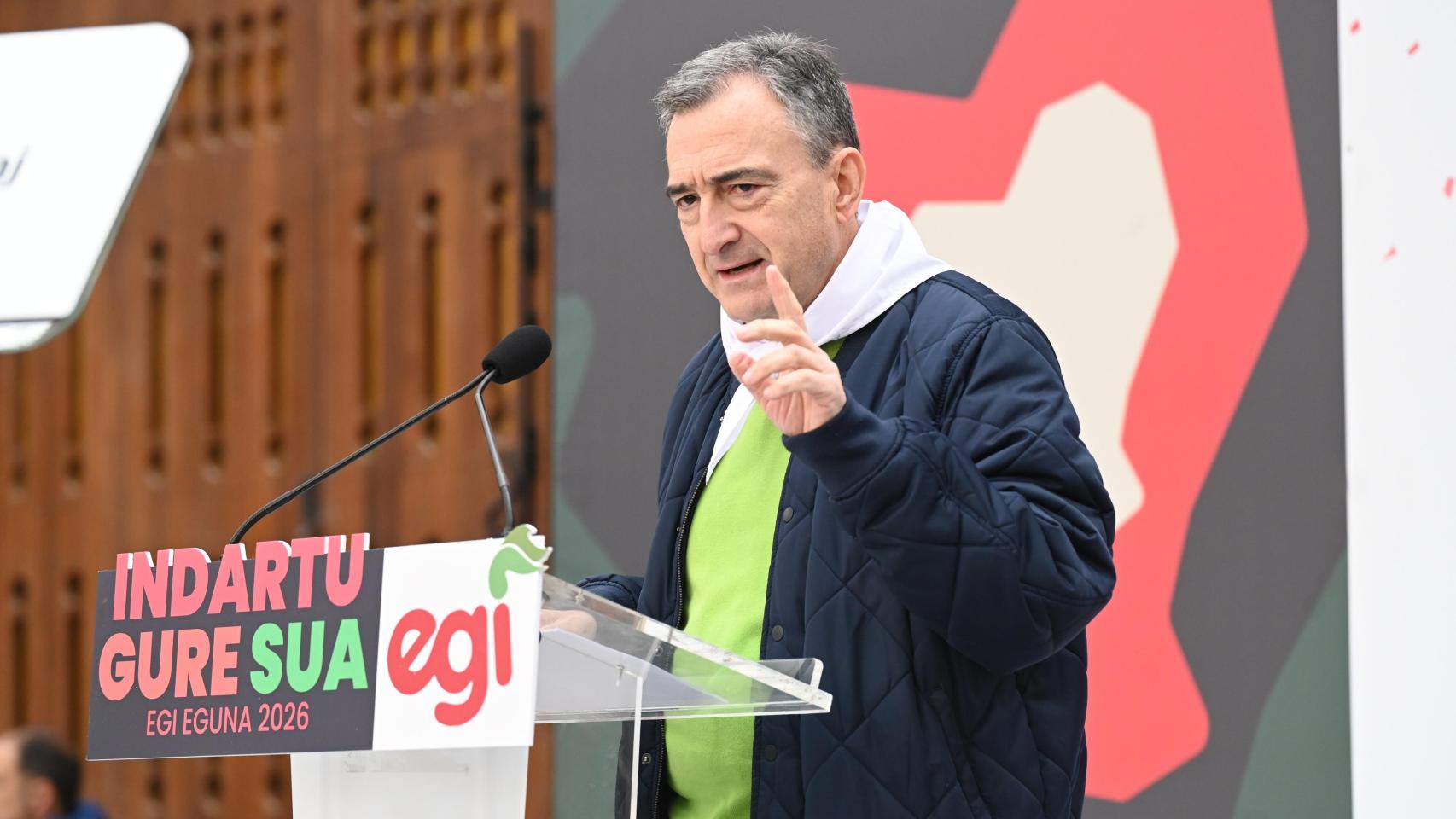 El presidente del EBB del PNV, Aitor Esteban, en un acto político en Mungia.