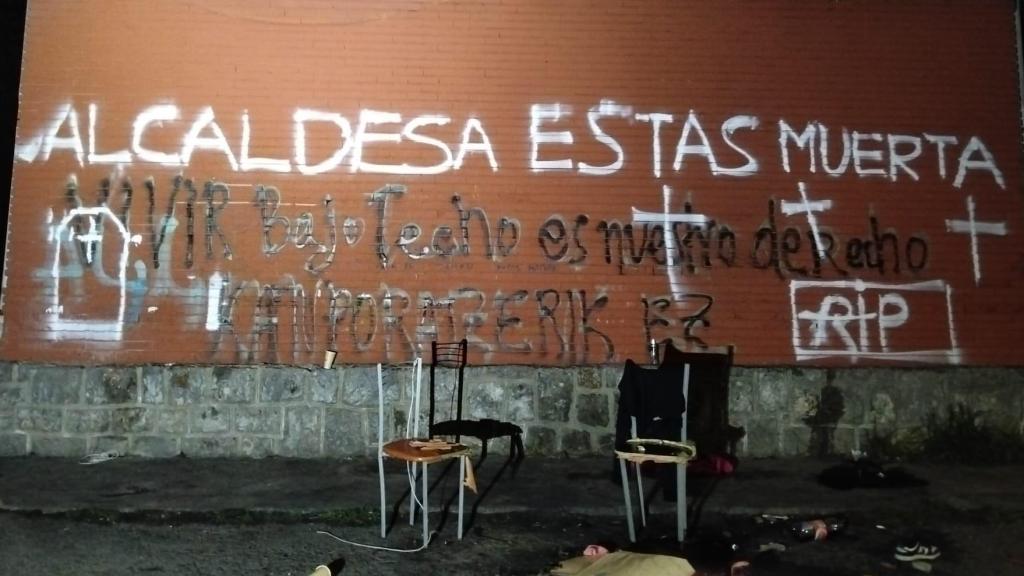 Pintadas contra la alcaldesa del PNV de Lemoa, Esther Iturrioz