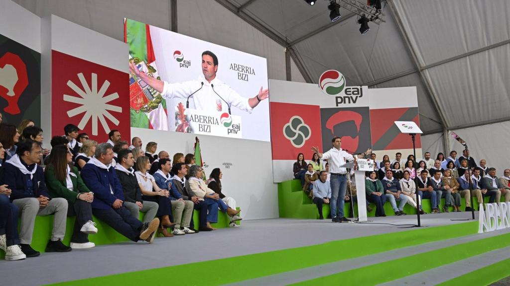 Imanol Pradales durante el Aberri Eguna de 2026.