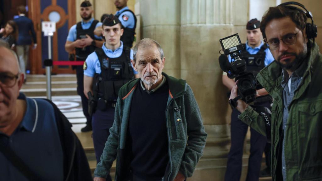 Josu Ternera a su llegada al jusgado en París