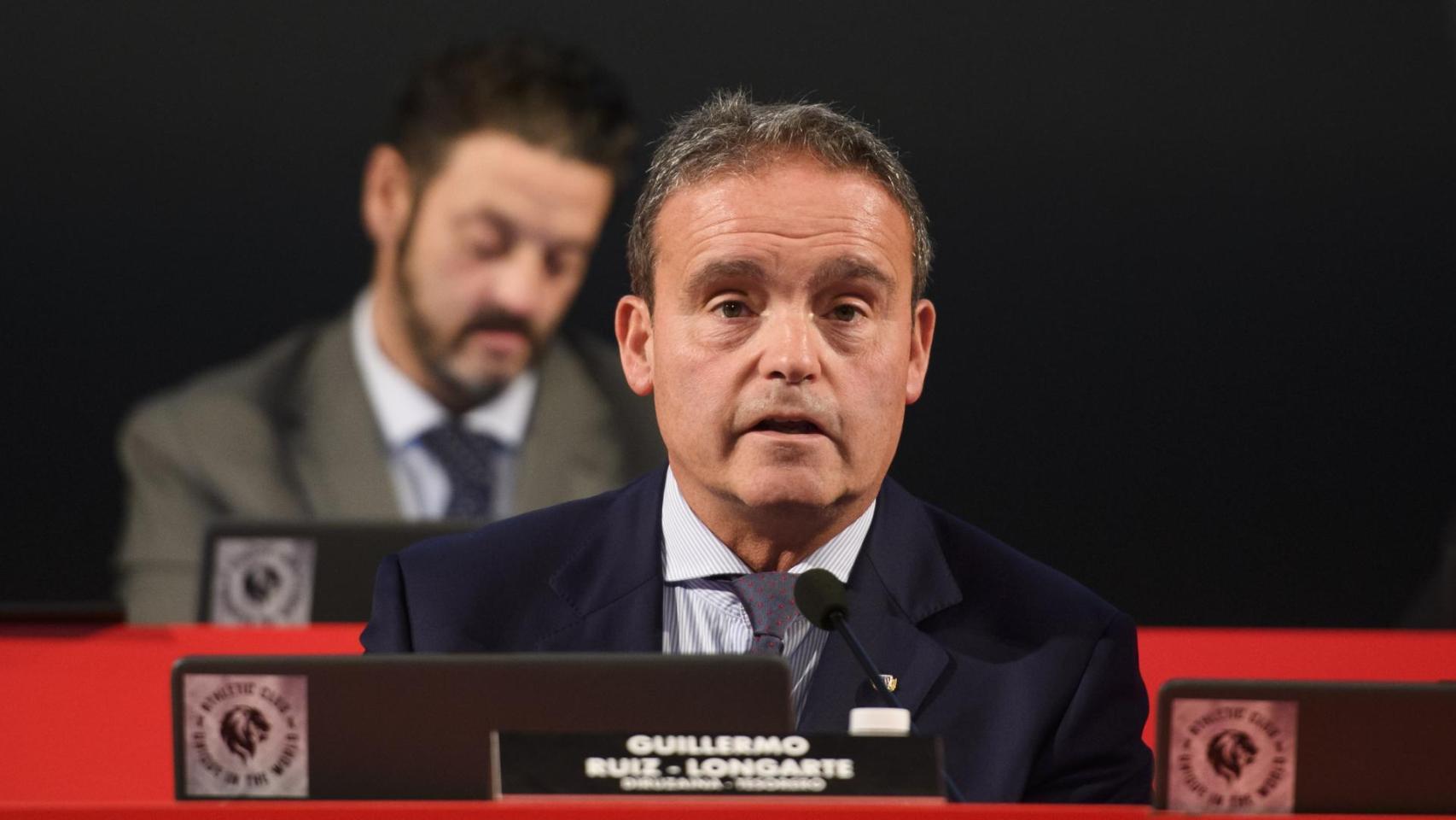 Guillermo Ruiz-Longarte, en una asamblea del Athletic