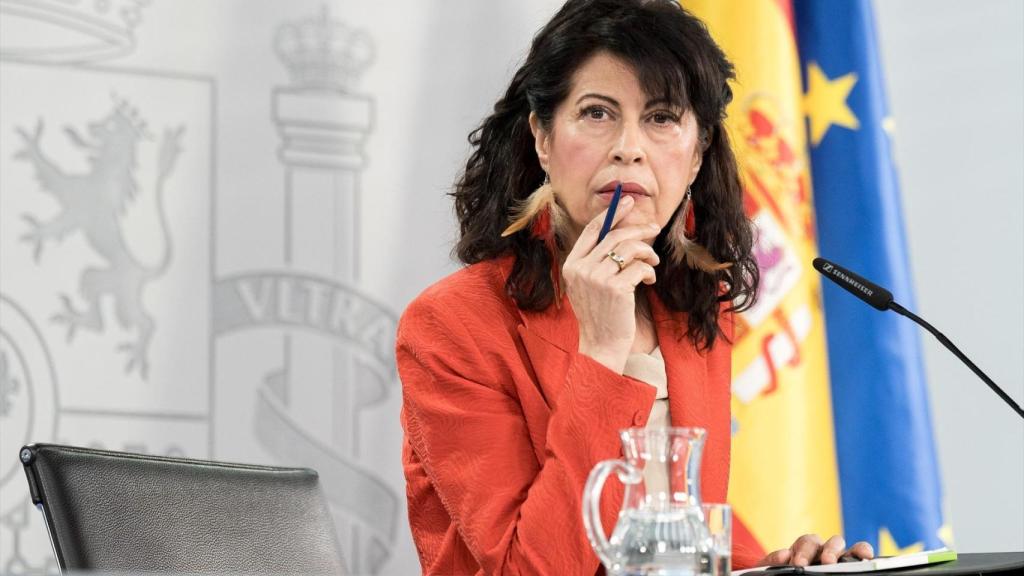 La ministra de Igualdad, Ana Redondo, durante una rueda de prensa tras el Consejo de Ministros, en el Palacio de La Moncloa, a 7 de abril de 2026