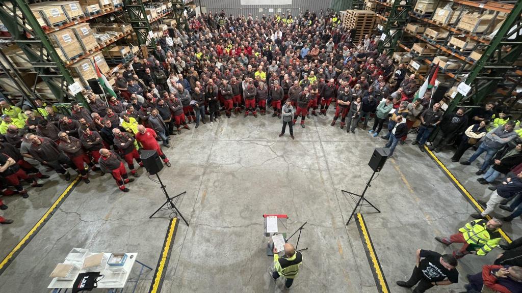 Los trabajadores de CAF, durante el último paro realizado en las instalaciones de Beasain.
