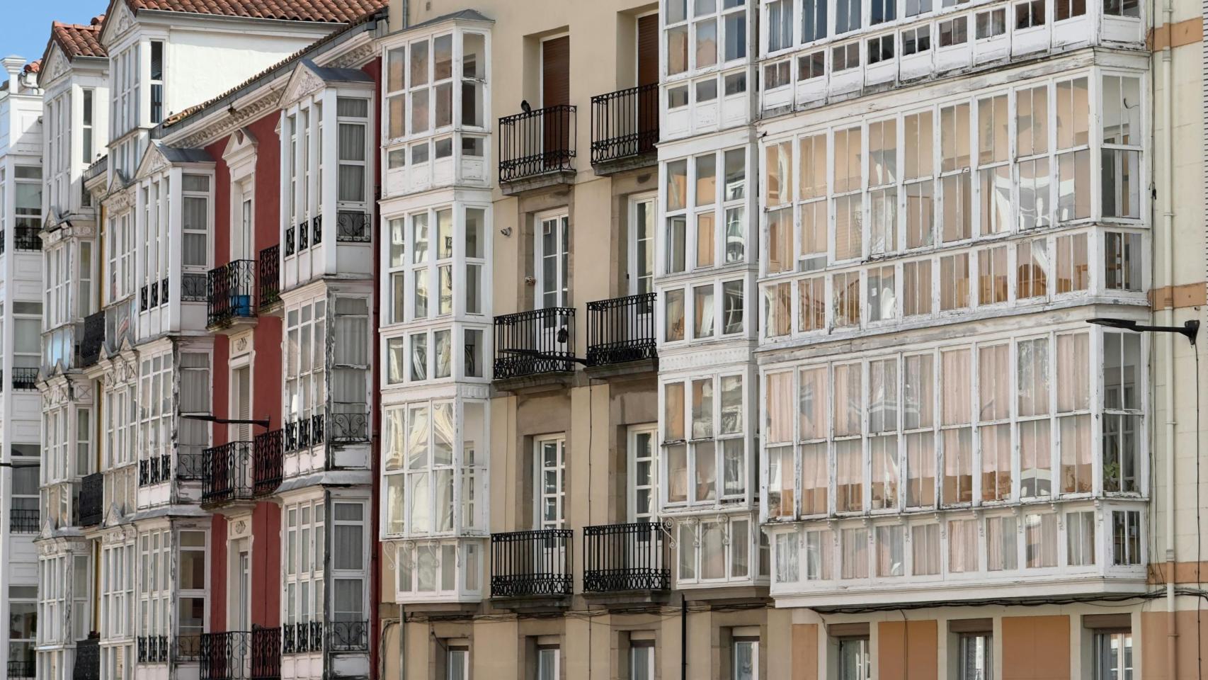 Viviendas en el casco viejo de Vitoria en una imagen de archivo