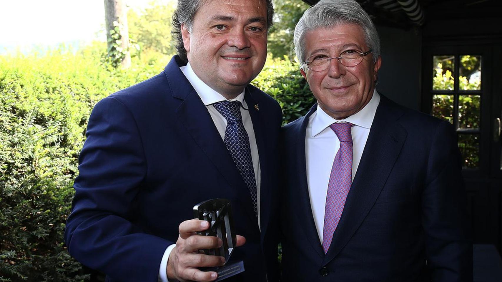 Jokin Aperribay y Enrique Cerezo, durante una comida de directivas.
