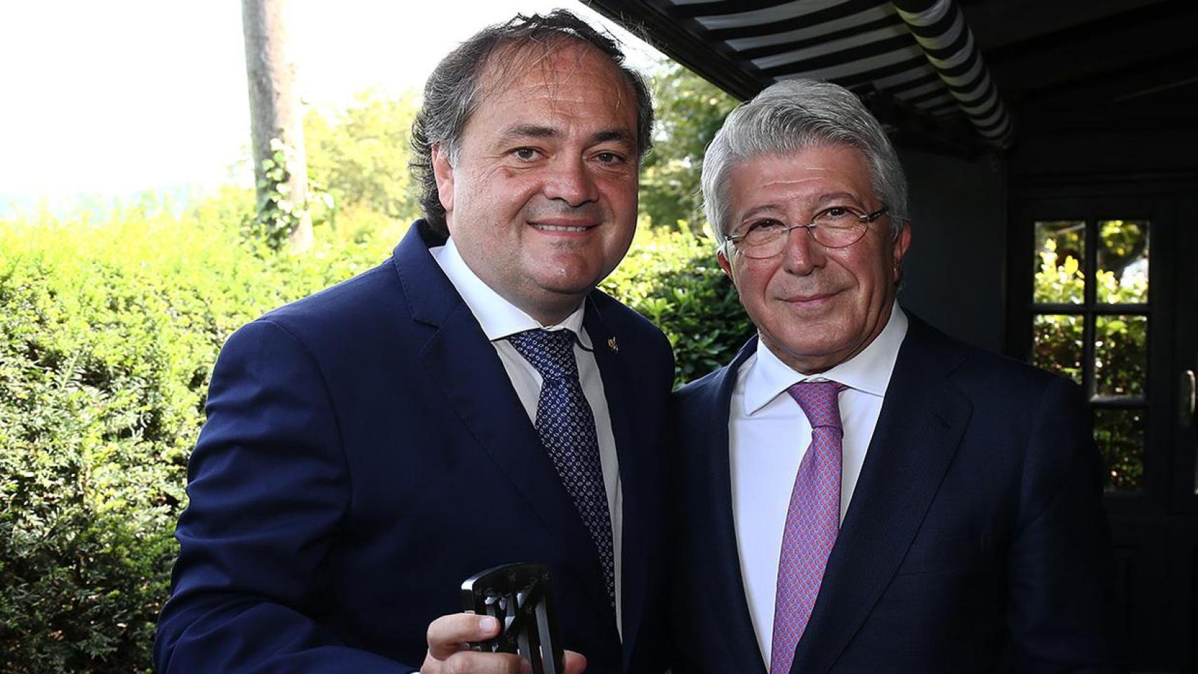 Jokin Aperribay y Enrique Cerezo, durante una comida de directivas.