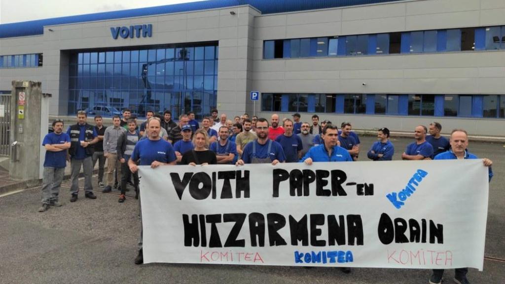 La plantilla de VoithPaper Tolosa, durante aquellos paros en 2023.