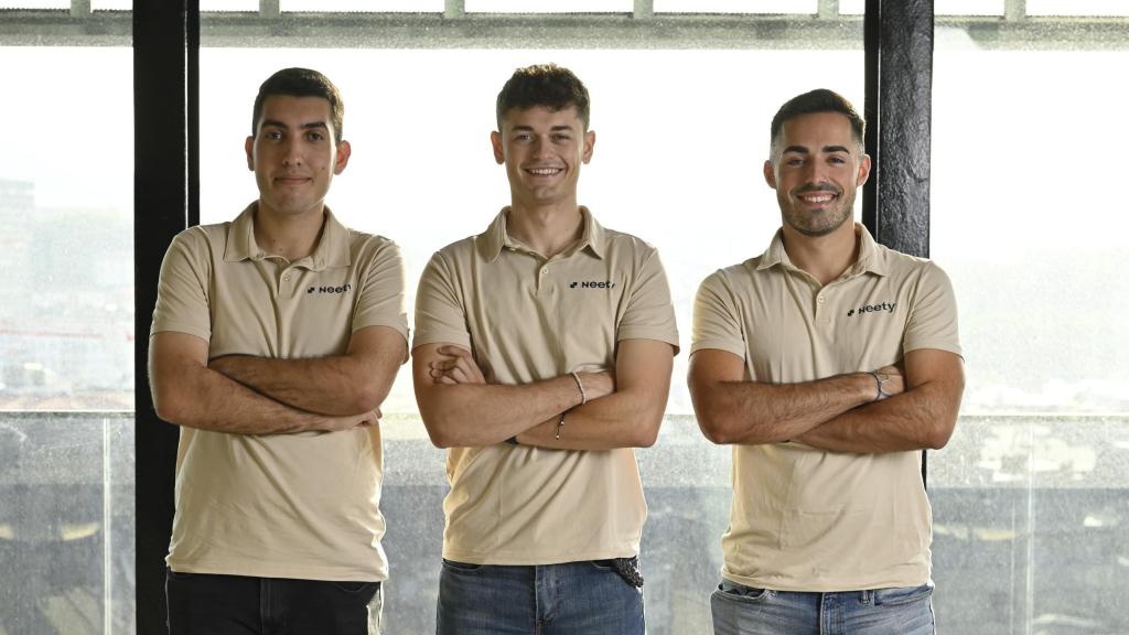 De izquierda a derecha: Asier Olaizola, cofundador y CTO; Iker Galarza, cofundador y CSO; y Unai Arambarri, fundador y CEO