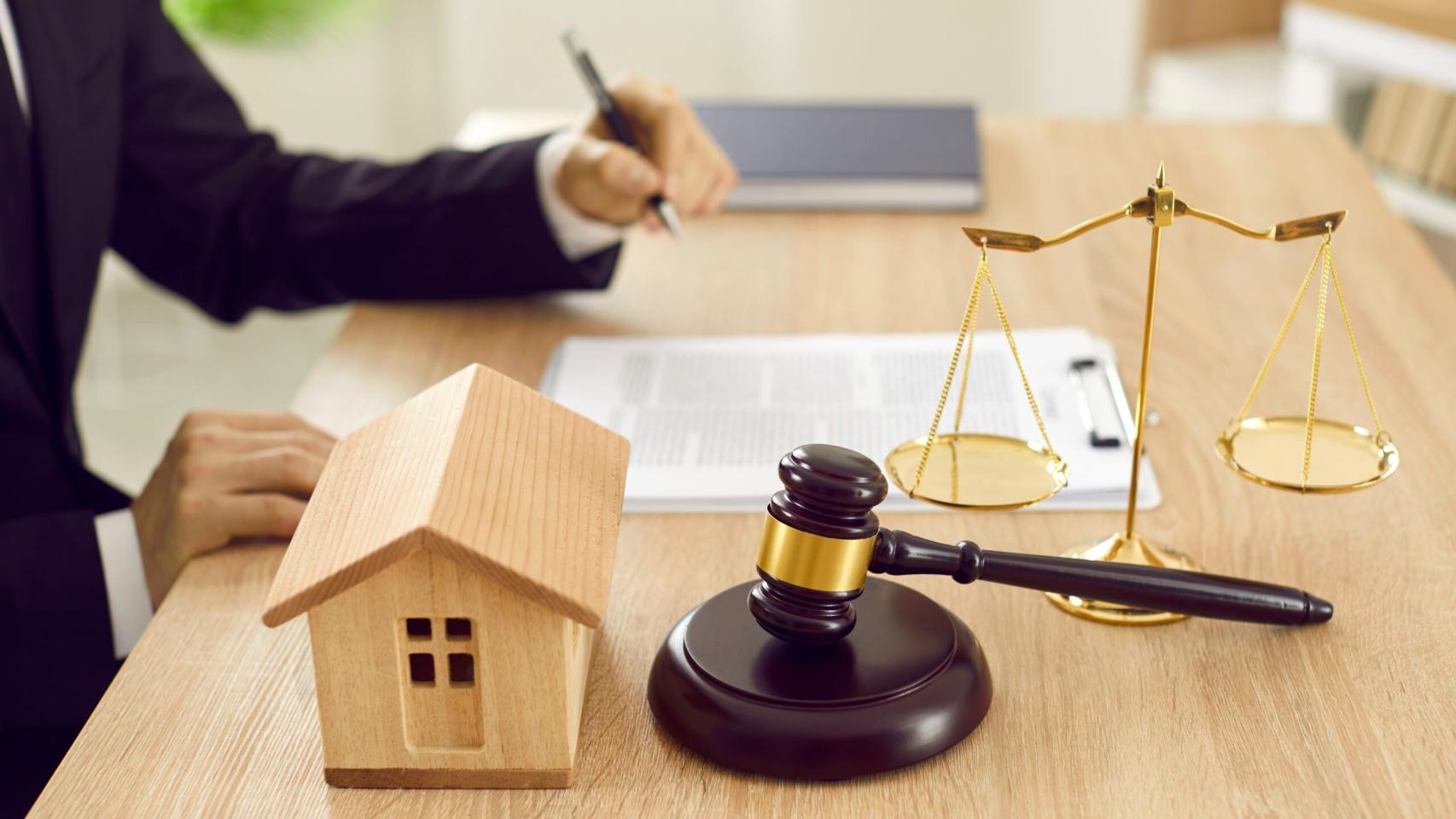 Realizando el proceso para heredar una casa.