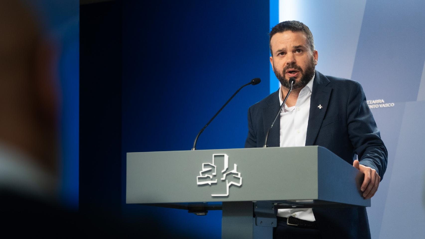 El parlamentario del PSE-EE, Pau Blasi, en el Parlamento vasco
