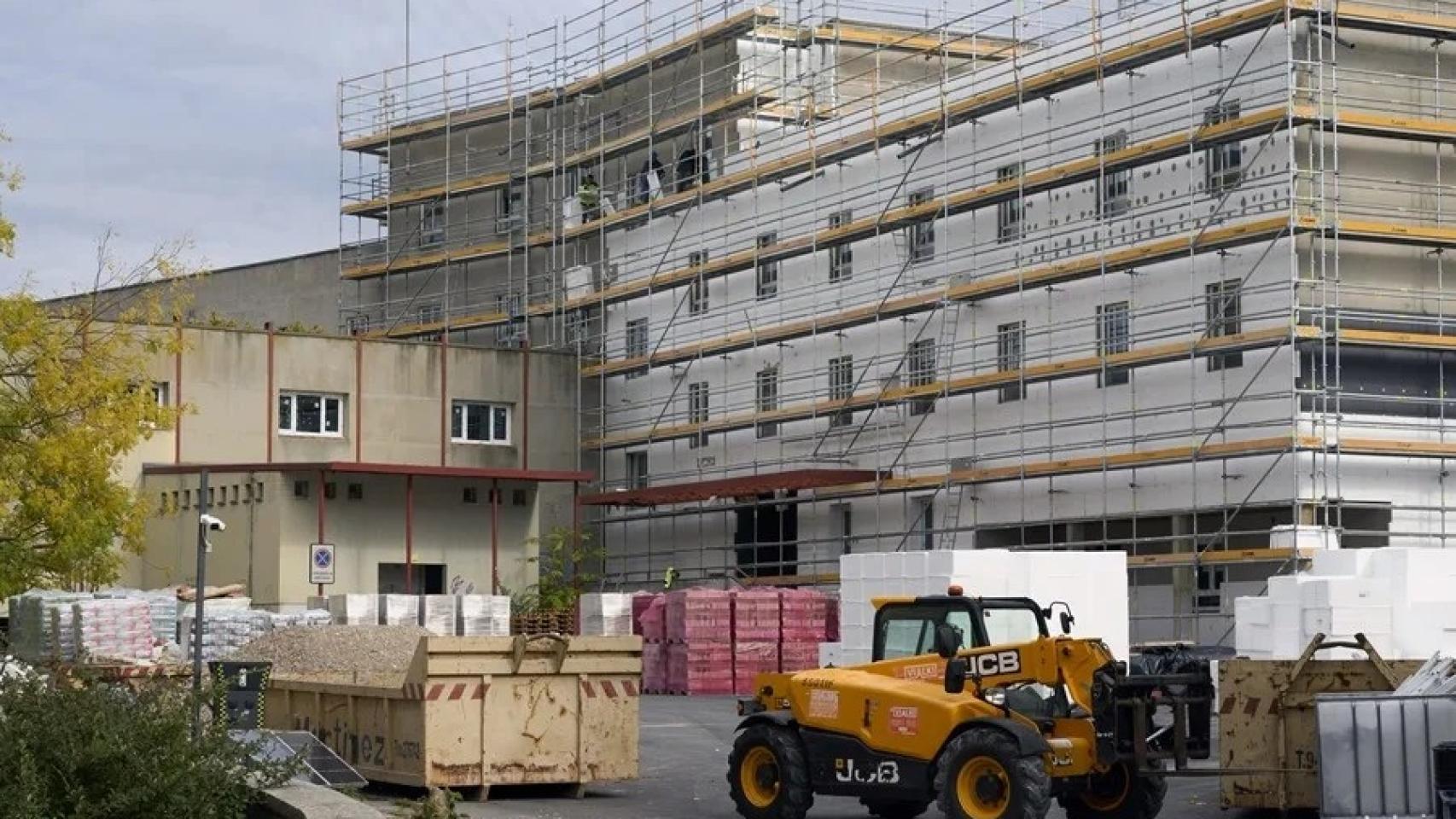 Obras del centro de refugiados en Vitoria.