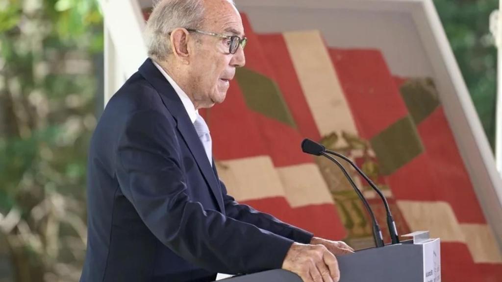 Carlos Garaikoetxea, en una imagen de archivo durante uno de sus últimos actos