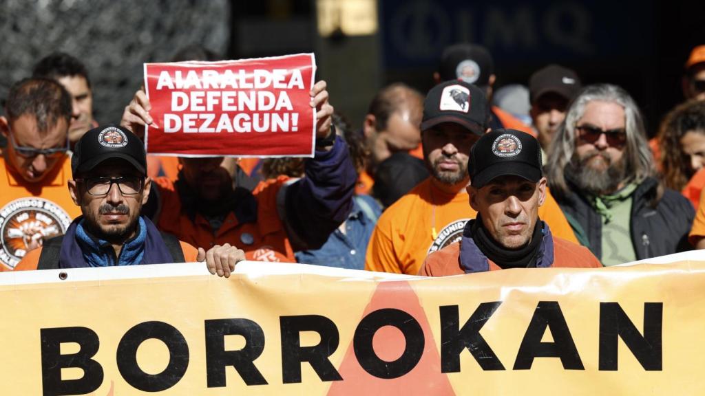 Trabajadores de Tubos Reunidos en una concentración