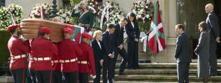 La capilla ardiente con el féretro del exlehendakari Carlos Garaikoetxea ha quedado abierta a las 10:00 de este miércoles en el interior del Palacio de Ajuria Enea