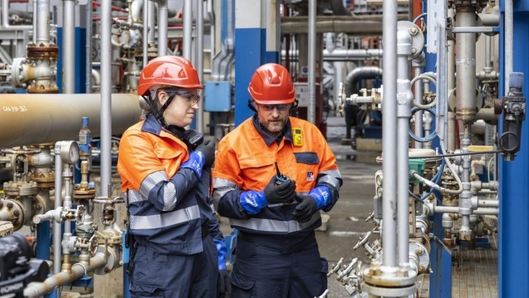 Trabajadores de Petronor en una imagen de archivo 