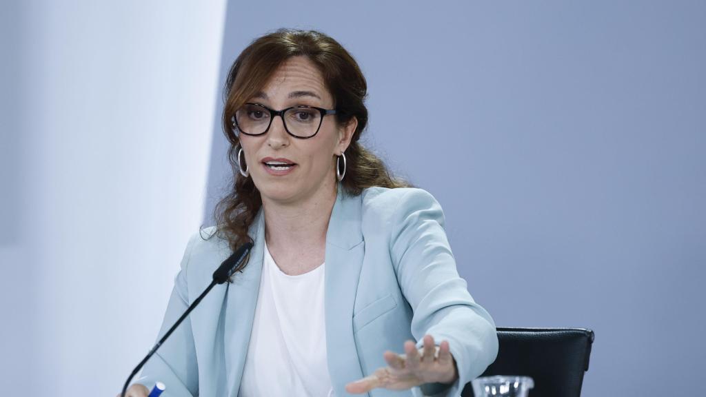 La ministra de Sanidad, Mónica García