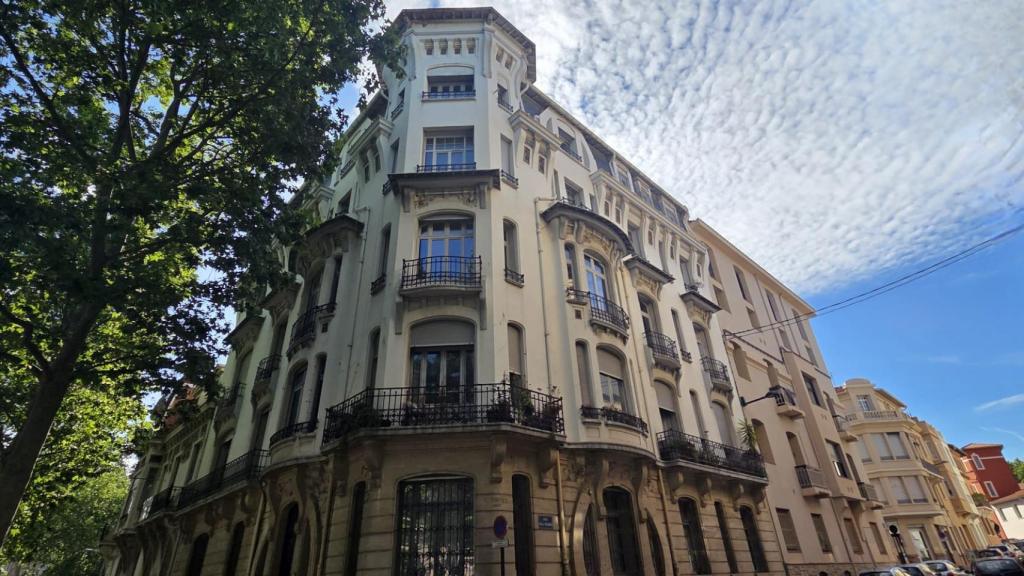 Cada fachada es distinta y ninguna deja indiferente