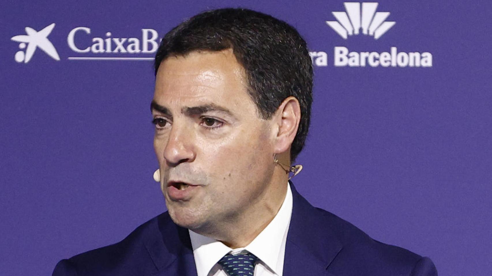 El lehendakari, Imanol Pradales debate en una mesa redonda sobre la gobernanza descentralizada en España