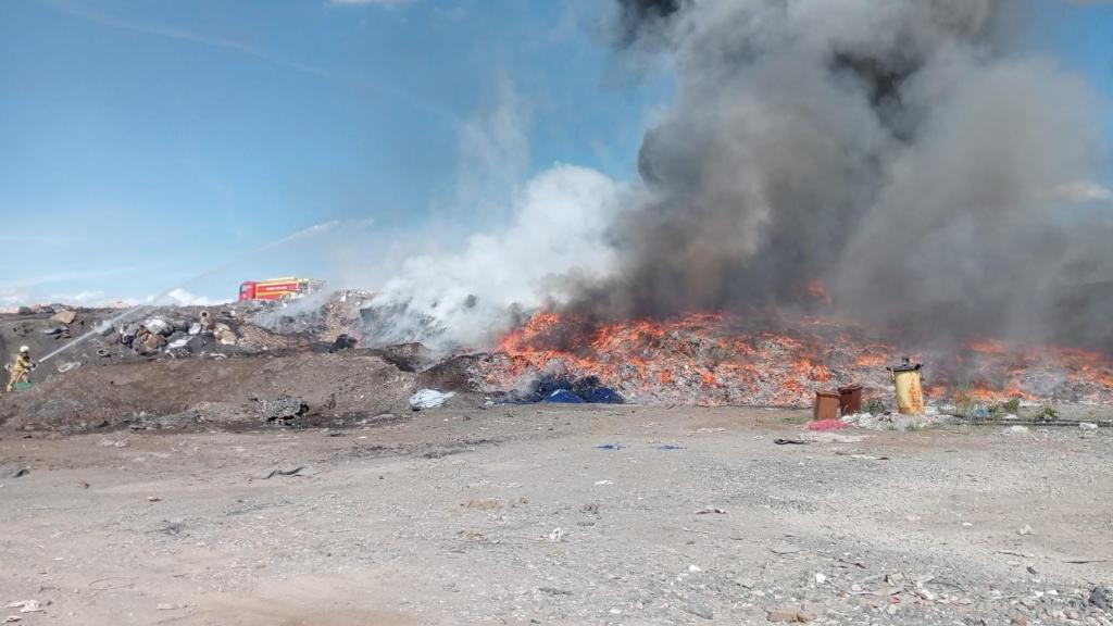 Incendio declarado este miércoles en el vertedero municipal de Gardelegi