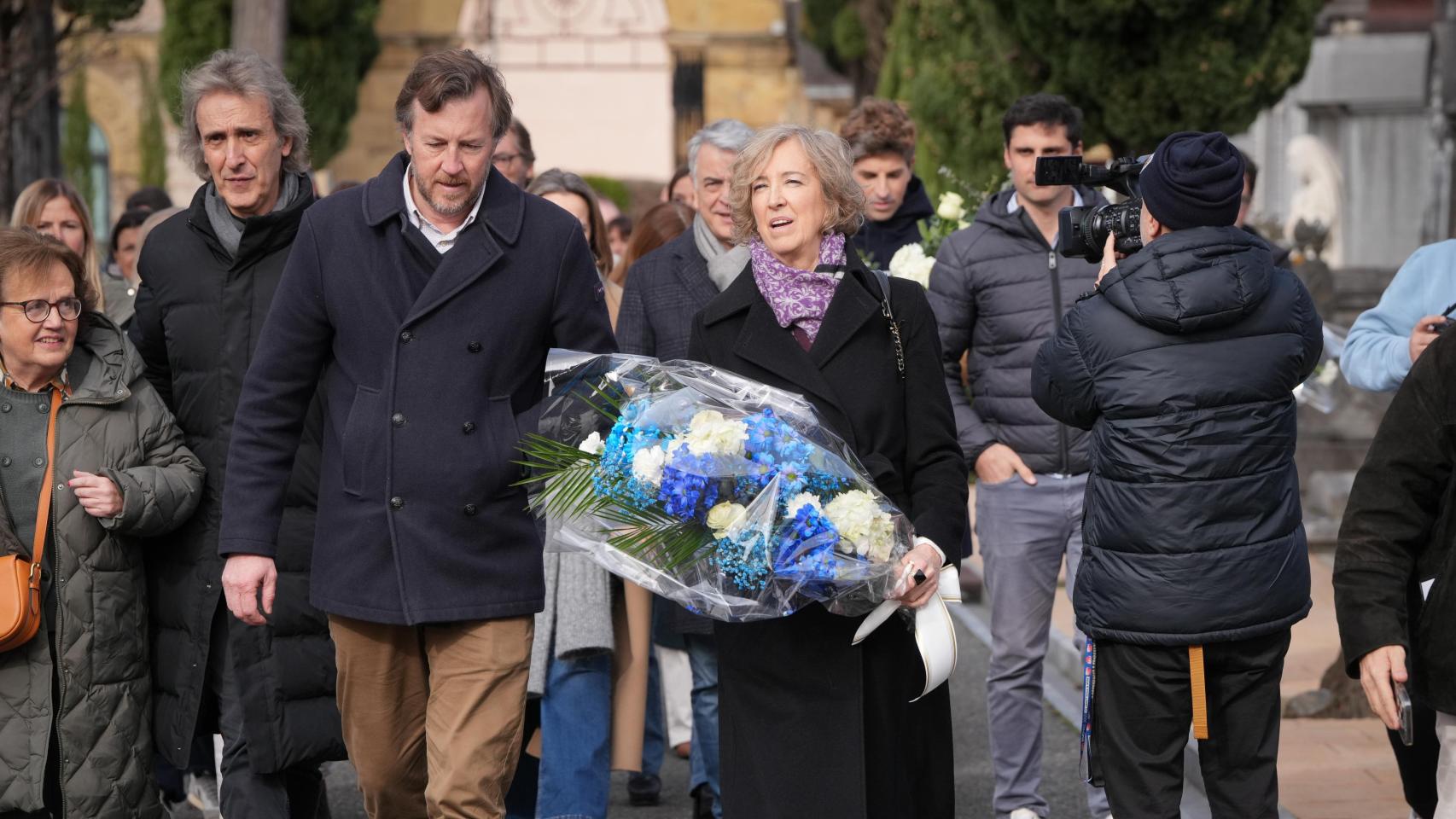 Ana Iríbar en la ofrenda floral por Gregorio Ordóñez en San Sebastián