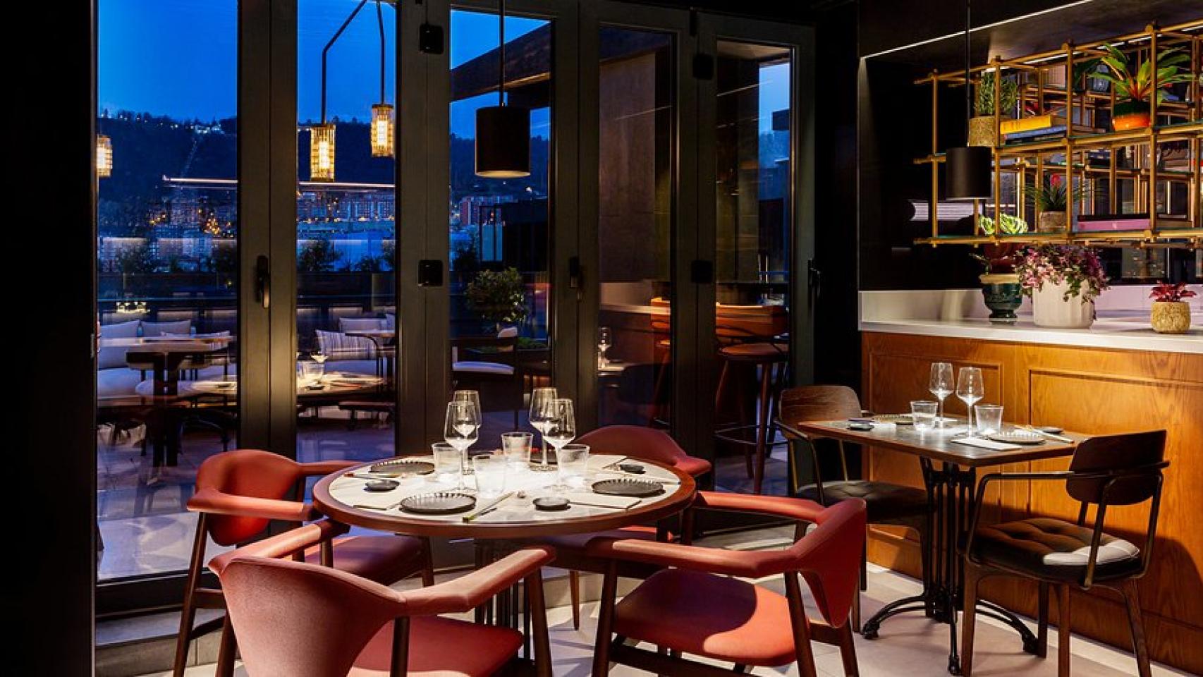 Eneko Basque, restaurante de Eneko Atxa en el hotel Radisson de Bilbao. 