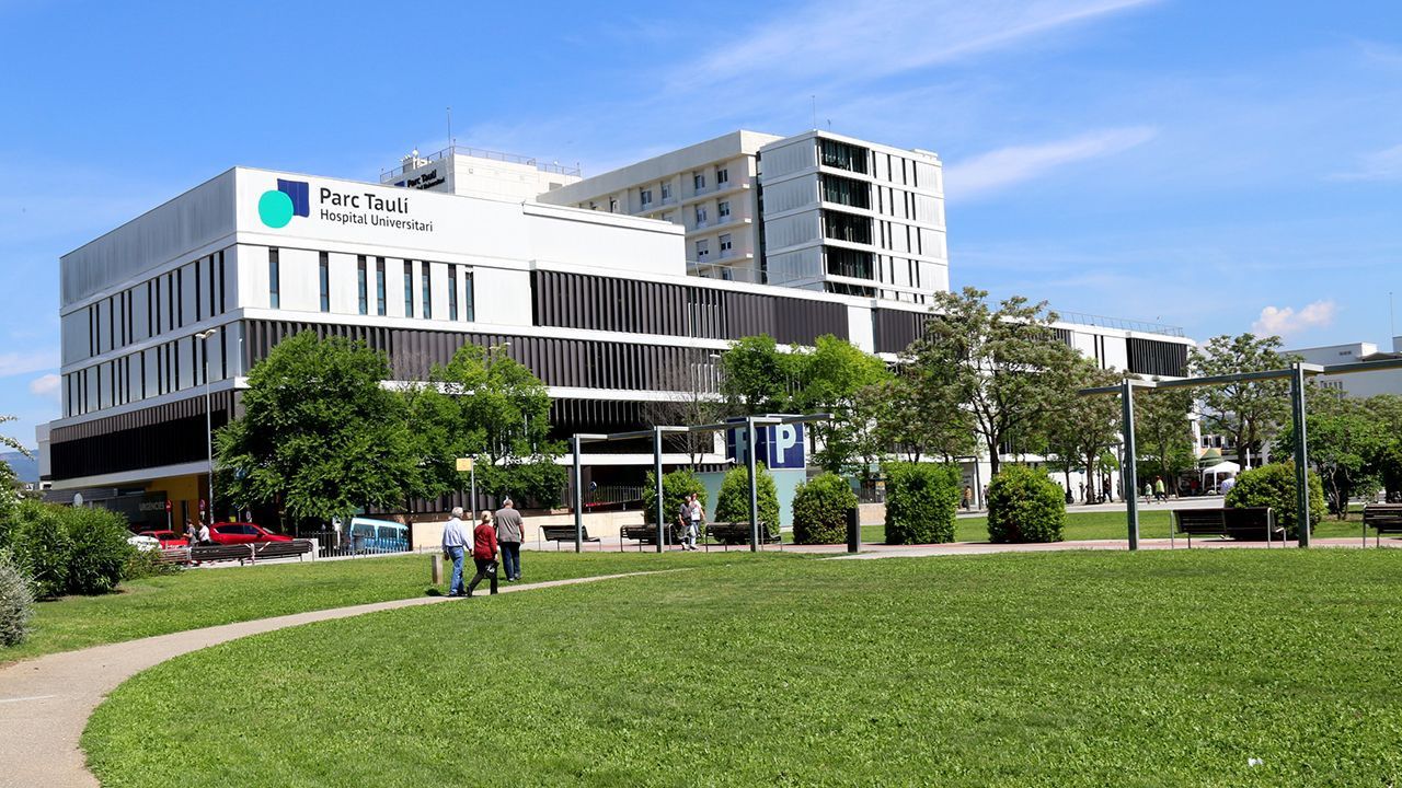Exterior de l'Hospital Parc Taulí de Sabadell