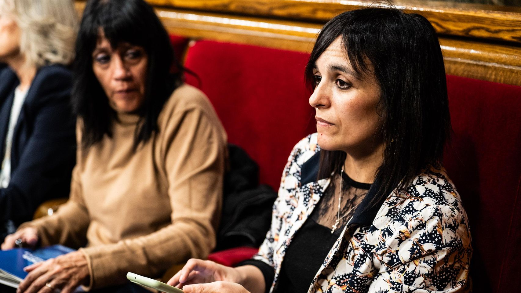 Rosa María Soberana y Sílvia Orriols, en el Parlament