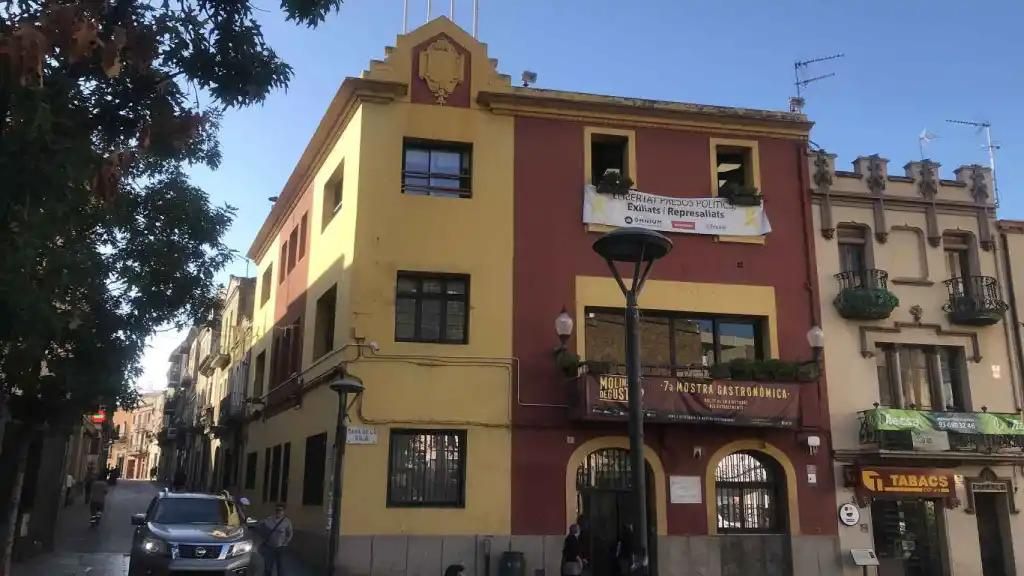 El edificio del Ayuntamiento de Molins de Rei