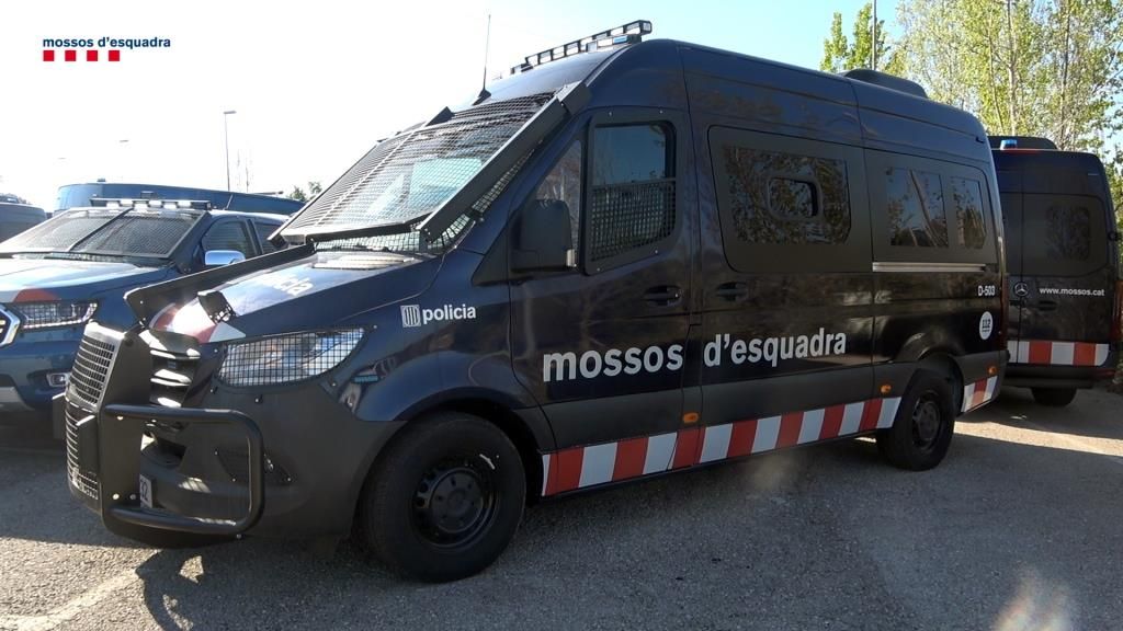 Una furgoneta de la unidad ARRO de Mossos d'Esquadra