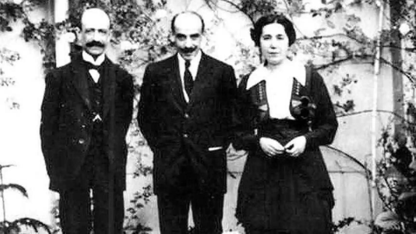 Manuel de Falla, Gregorio Martínez Sierra y María Lejárraga
