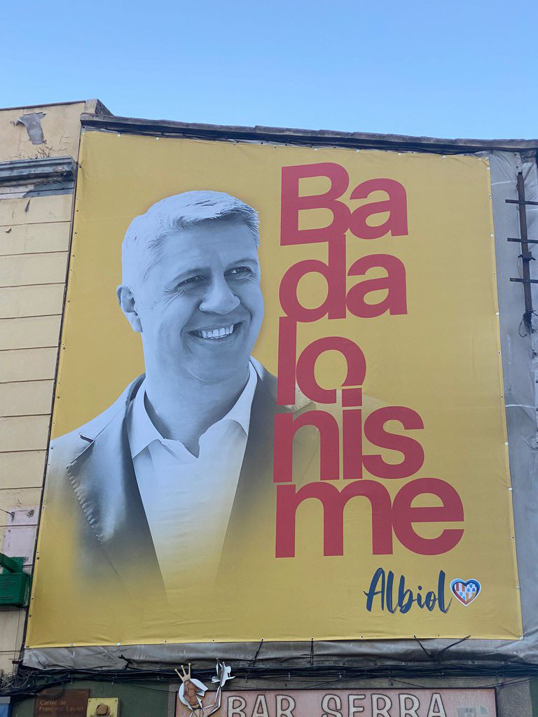 Propaganda del candidato del PP a la alcaldía de Badalona, Xavier García Albiol
