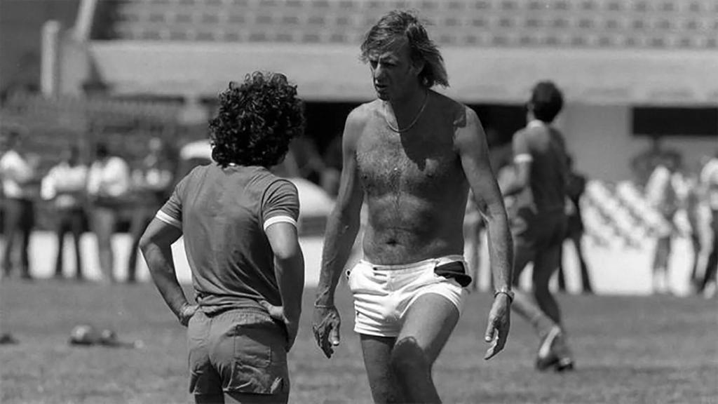 Maradona y Menotti, con Argentina