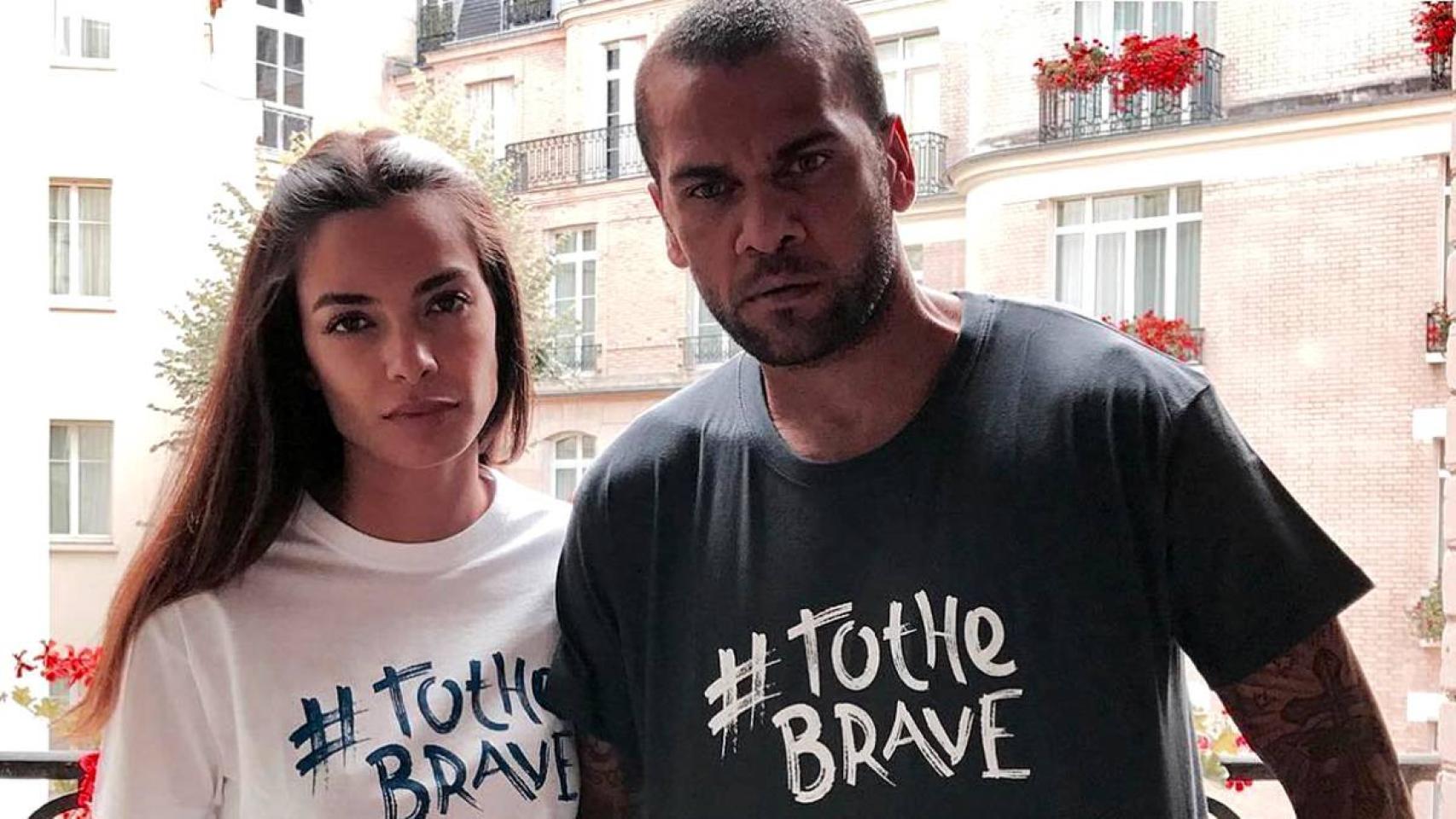 Dani Alves y Joana Sanz, en unas vacaciones / REDES