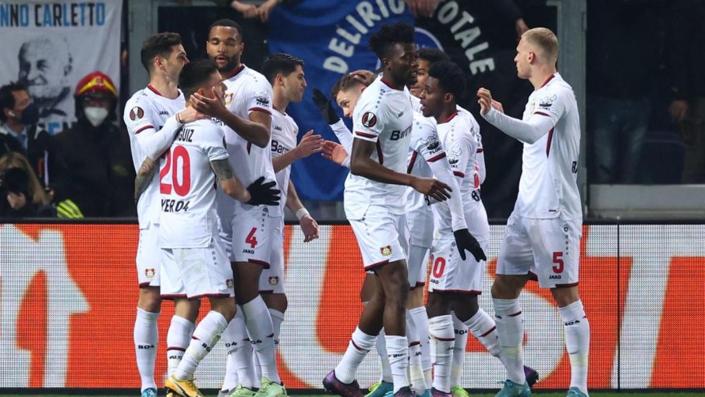 Los jugadores del Bayer Leverkusen, celebrando un gol / EFE