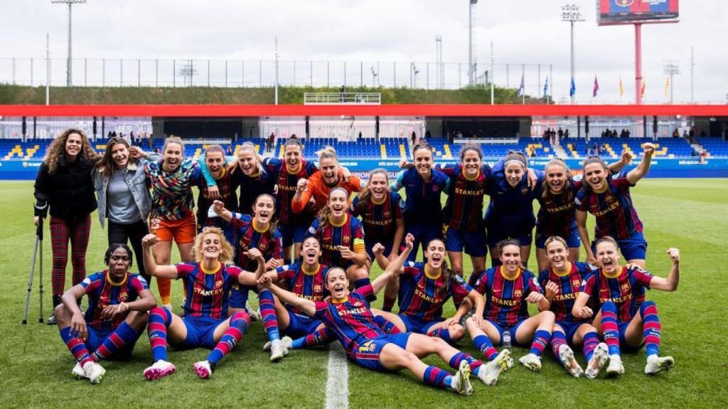 Las jugadoras del Barça Femenino celebrando su pase a la final de la Champions League en el Johan Cruyff / FCB