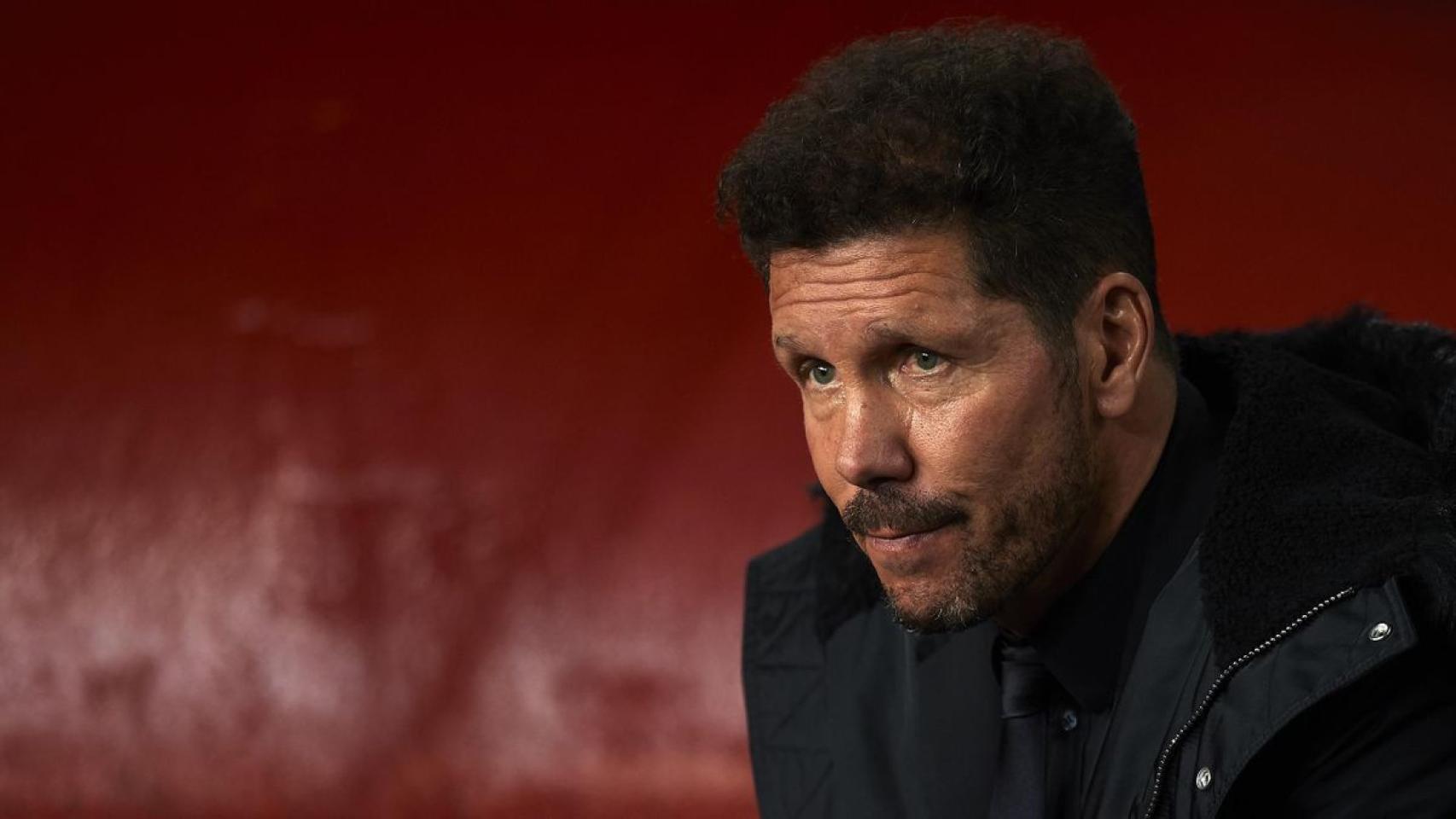 El Cholo Simeone en el banquillo del Atleti / Redes