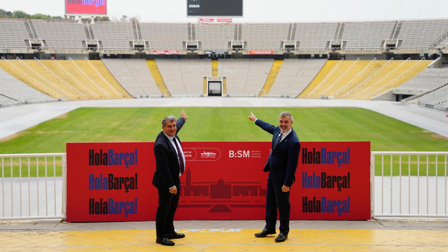 Laporta y Collboni, presentando la llegada del Barça a Montjuïc / EFE