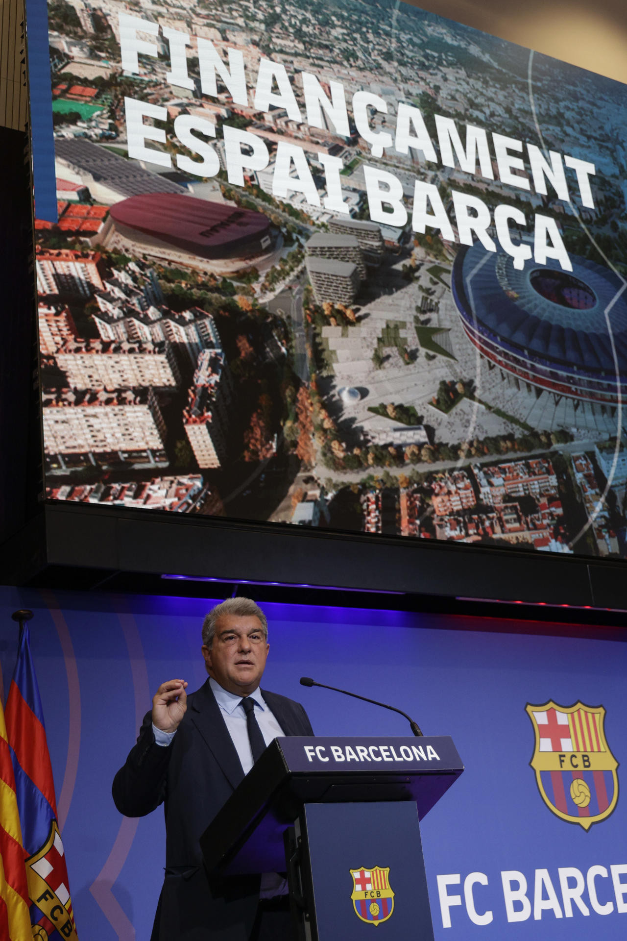 Joan Laporta en la rueda de prensa de la financiación del Espai Barça / EFE