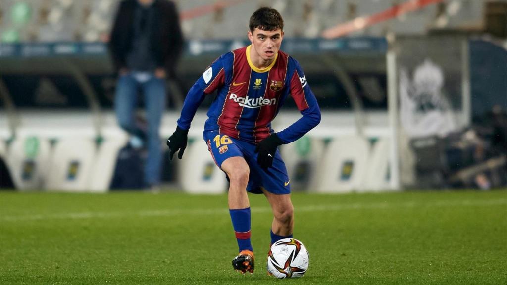 Pedri en un partido con el Barça / EFE