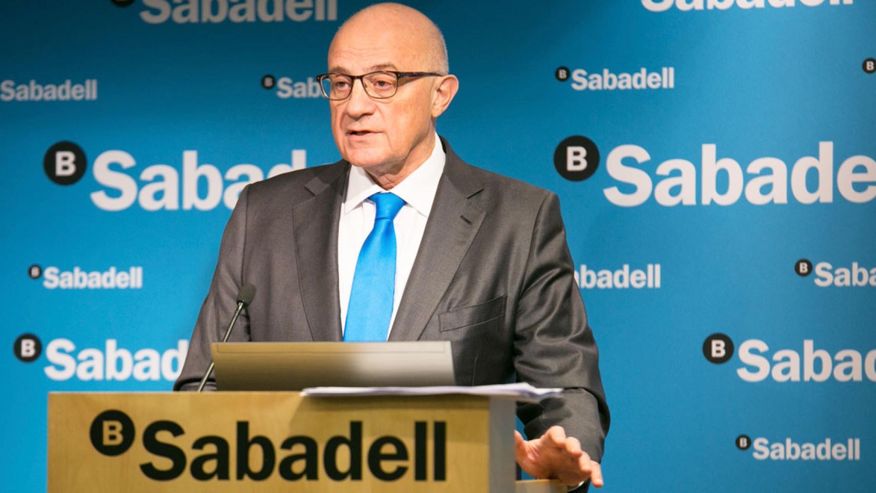 Josep Oliu, presidente del Banco Sabadell, en un acto corporativo / EP