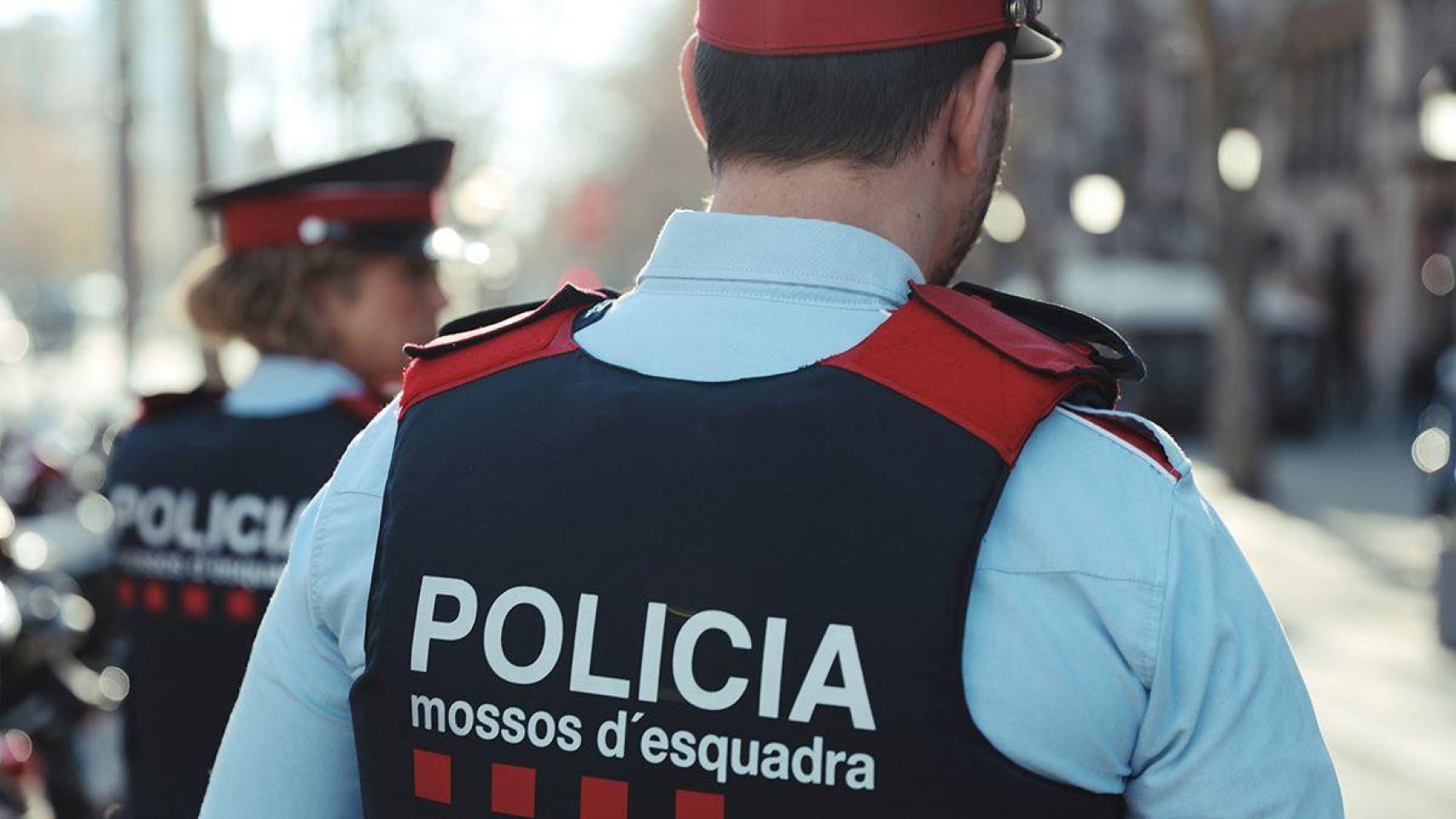 Agentes de los Mossos d'Esquadra en una imagen de archivo / MOSSOS