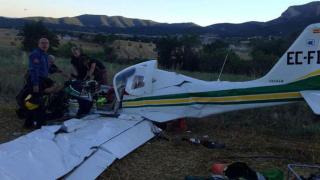 Imagen de archivo de un accidente de avioneta en Cataluña / BOMBERS