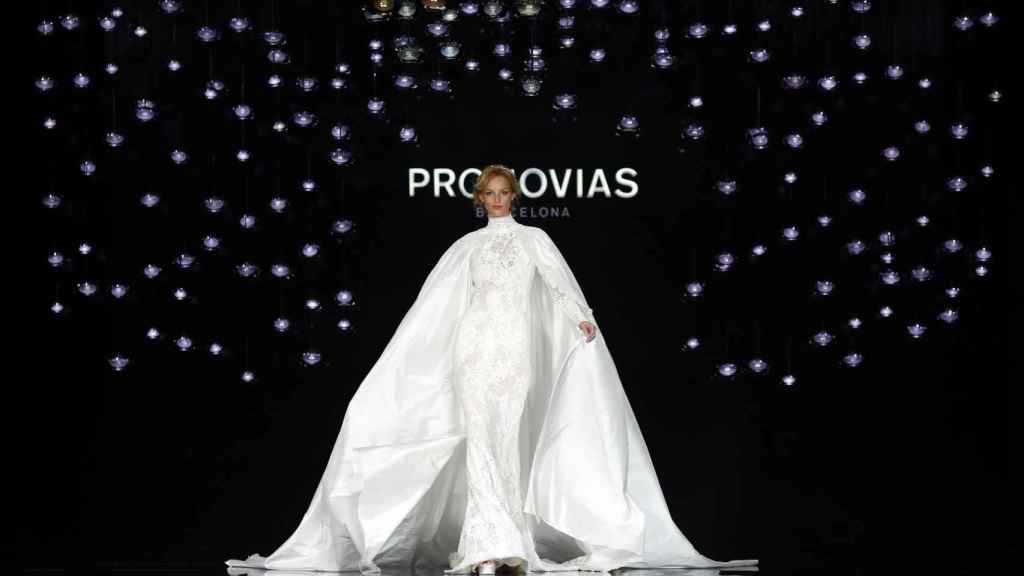 Desfilada de Pronovias a la Barcelona Bridal Fashion Week / EFE - Quique García