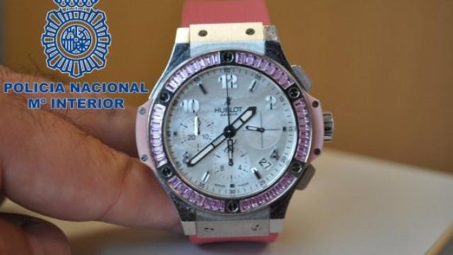 Un reloj en manos de la Policía en una imagen de archivo