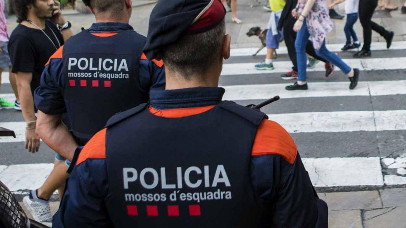 Agentes de los Mossos d'Esquadra en una imagen de archivo