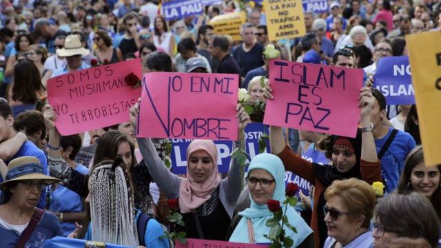 400.000 habitantes de BCN han nacido en el extranjero / CENTRE CULTURAL ISLÀMIC CATALÀ