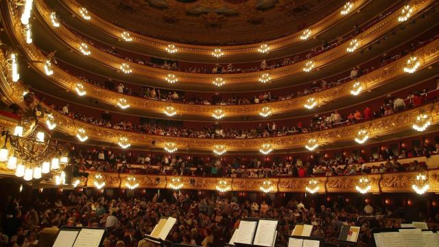 Ve al teatro por el precio de un café