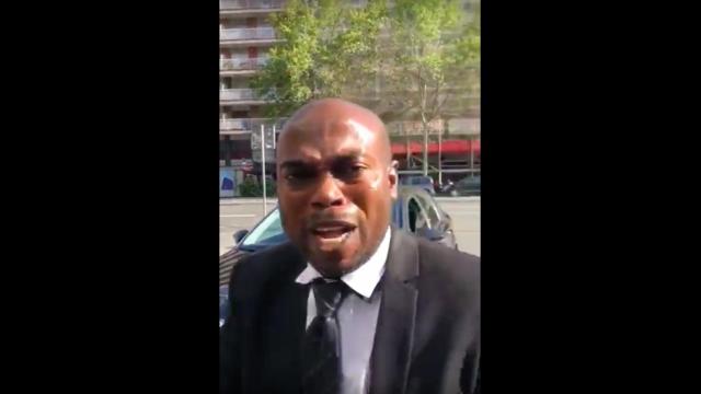 Un conductor de Uber agrede a un taxista en Barcelona