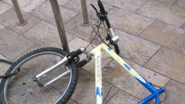 Bicicleta con síntoma de haber sido abadonada / @barcelona_GUB